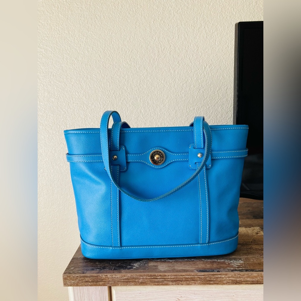 Dooney & Bourke Leather Tote